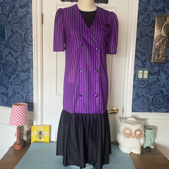 Fast shipping - costume opportunities! - Size small - Picture 1 of 12